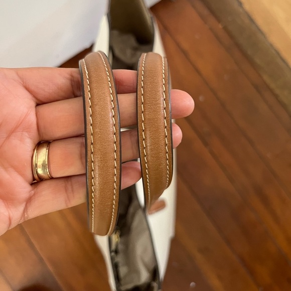 Tory Burch Carson Colorblock Tote New Ivory Leather Bag Style 81957 - Picture 10 of 17